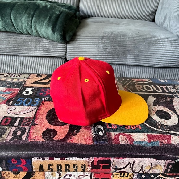 Vintage snap back. - Picture 4 of 4